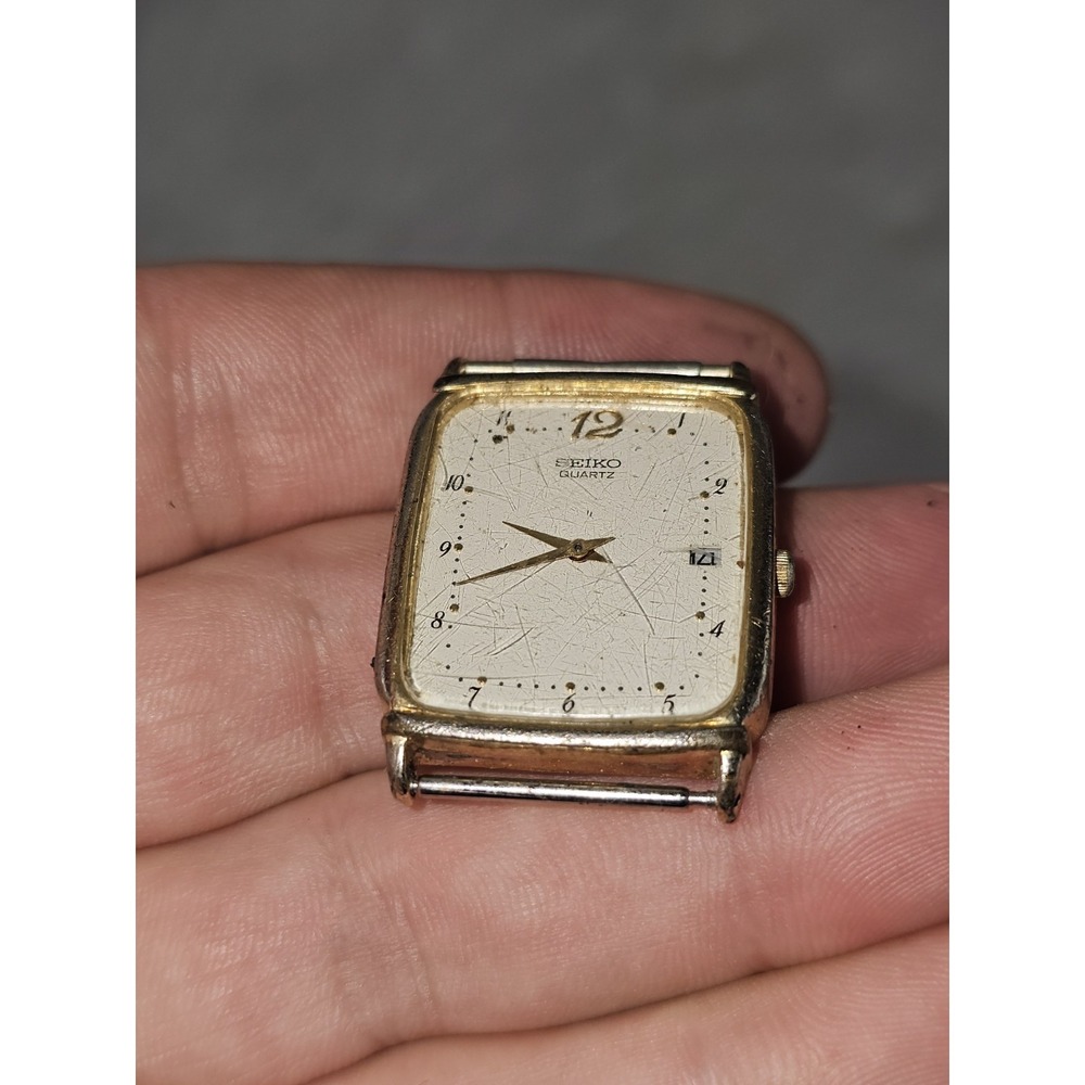 SEIKO QUARTZ MEN'S WRISTWATCH Date Calendar JAPAN MADE 80S VINTAGE - Picture 3 of 8